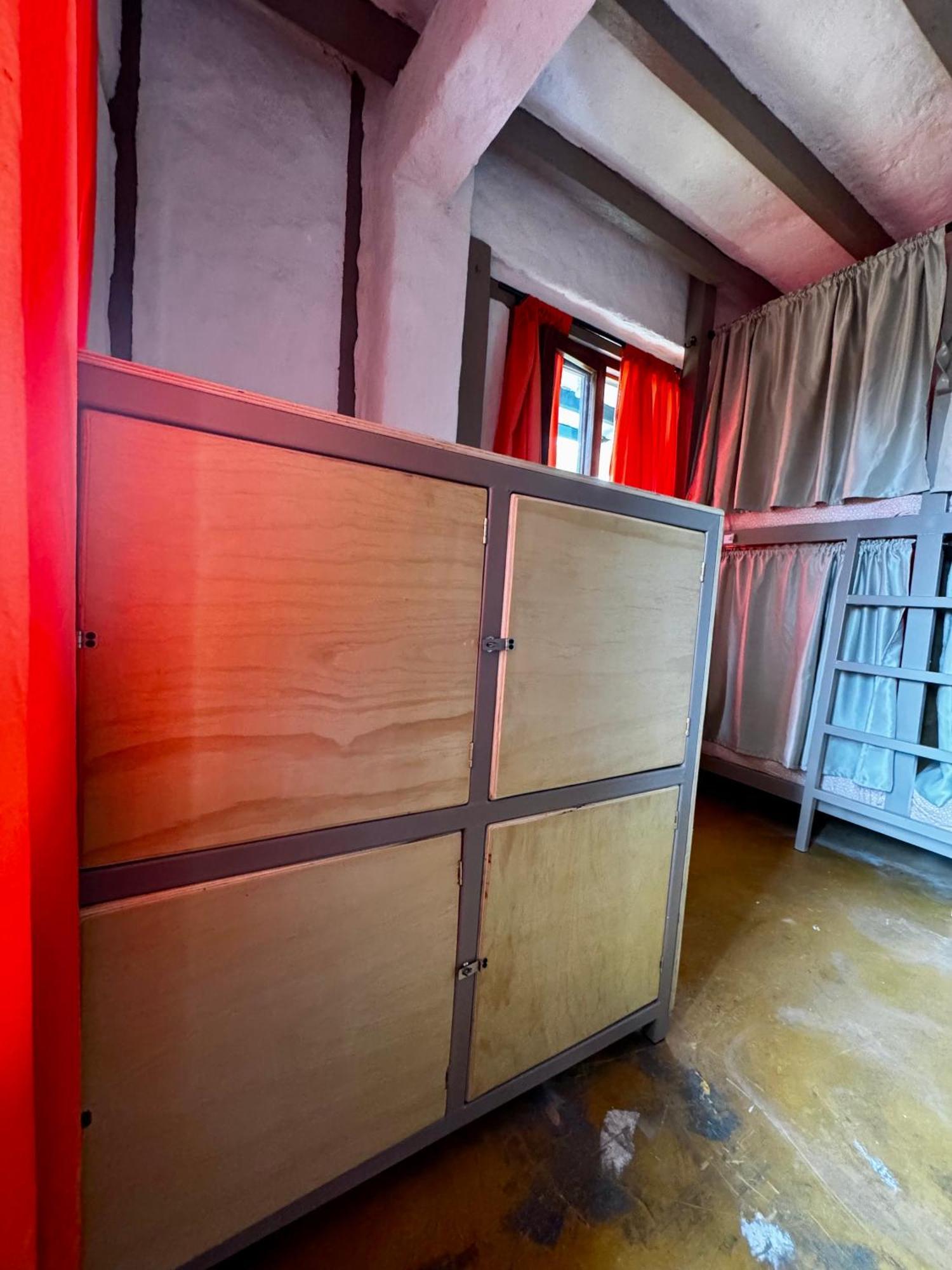 Coffee Tree Boutique Hostel Саленто Екстериор снимка